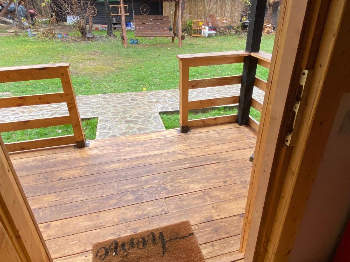 Casutele Doftanei Apartment Tesila ภายนอก รูปภาพ